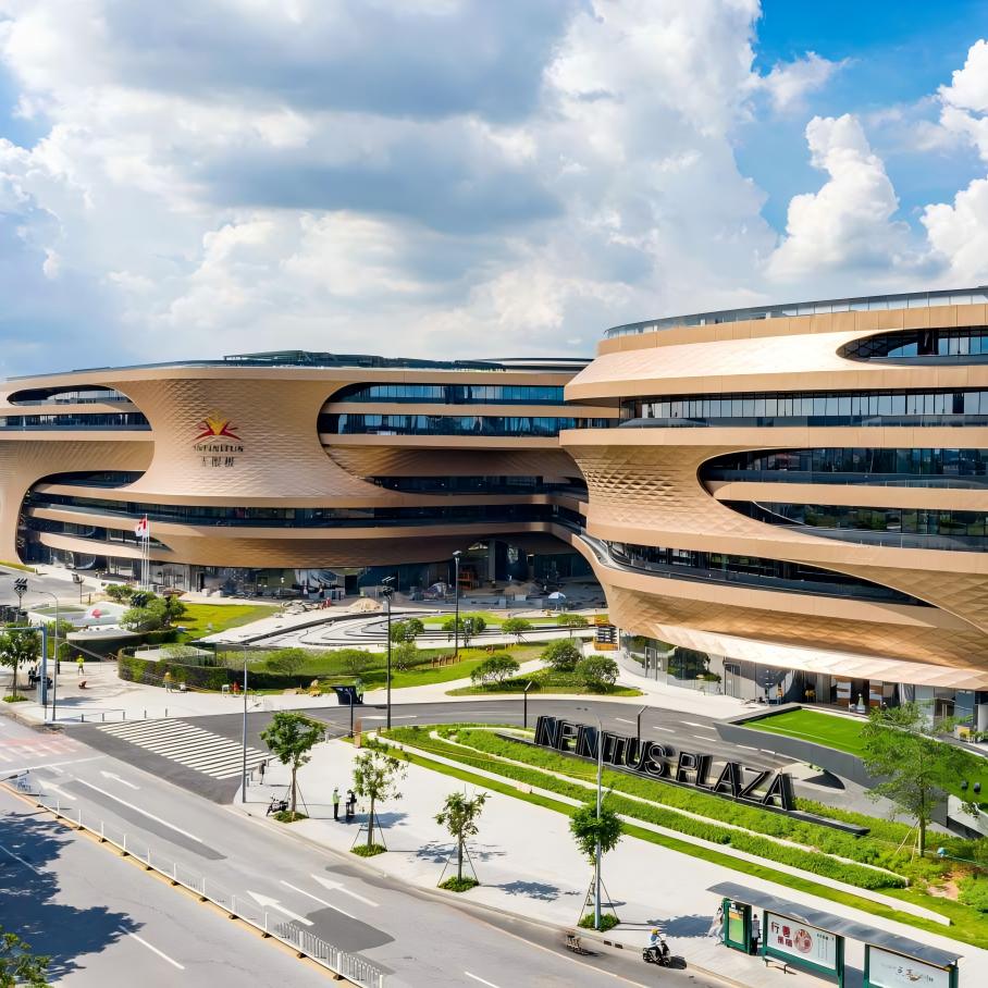 Pinger의 새로운 사무실 투어: 자체 개발한 패널이 현대적인 작업 공간을 재정의하는 곳